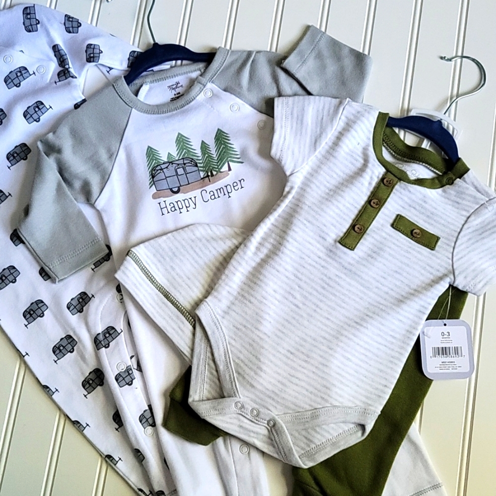 Happy camper sleep and plays 0-3m, three piece 0-3m outfit.